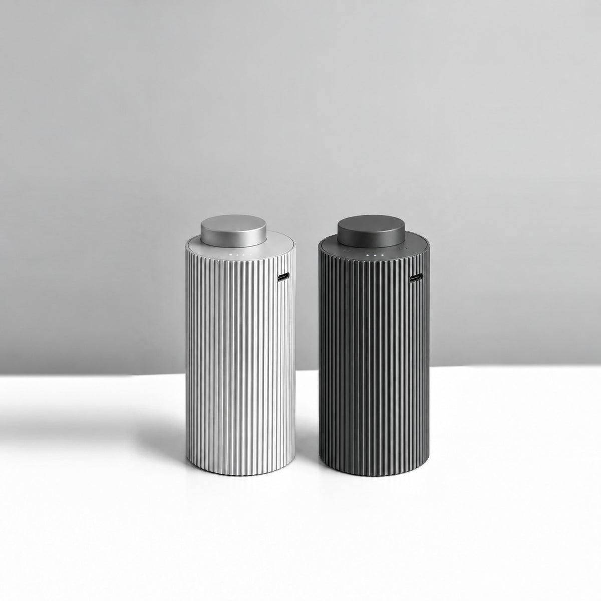BENDIS DRIVE en sus dos colores, plata y titanio: difusor de aromas para coche
